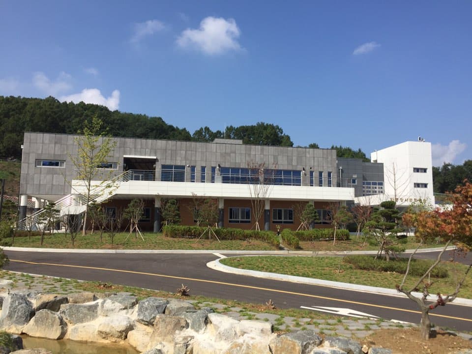 안동 장사문화공원 화장장 외관