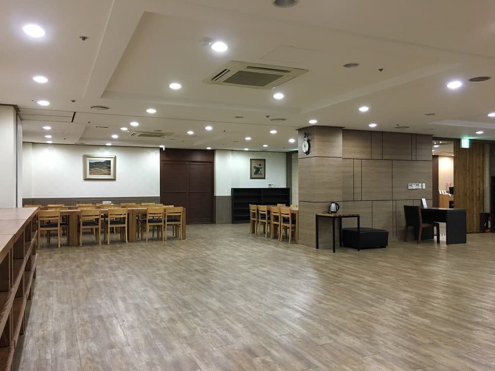갑을녹산병원장례식장 장례식장 내부 - 부산광역시 강서구