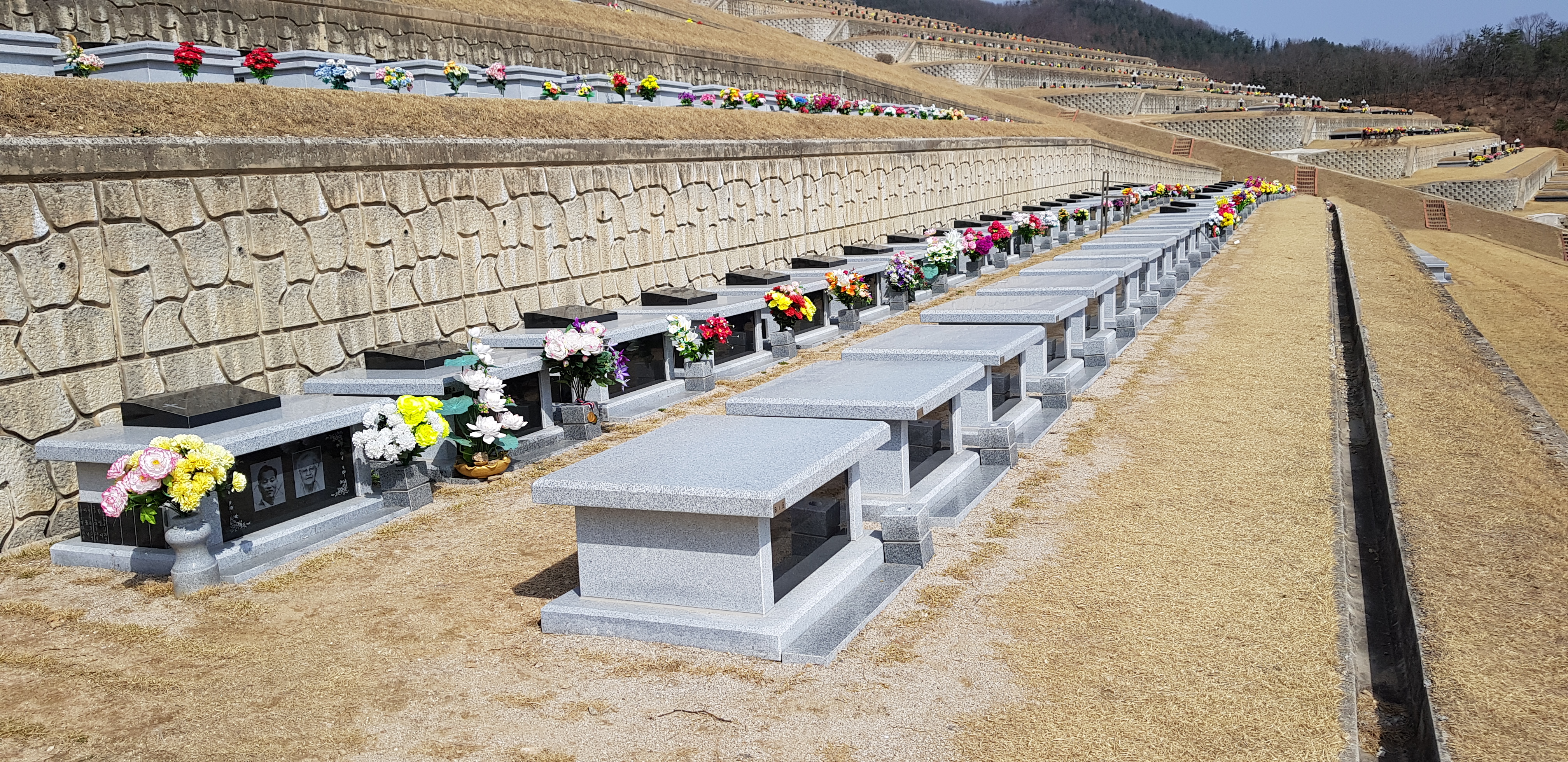 춘천안식공원(봉안묘)