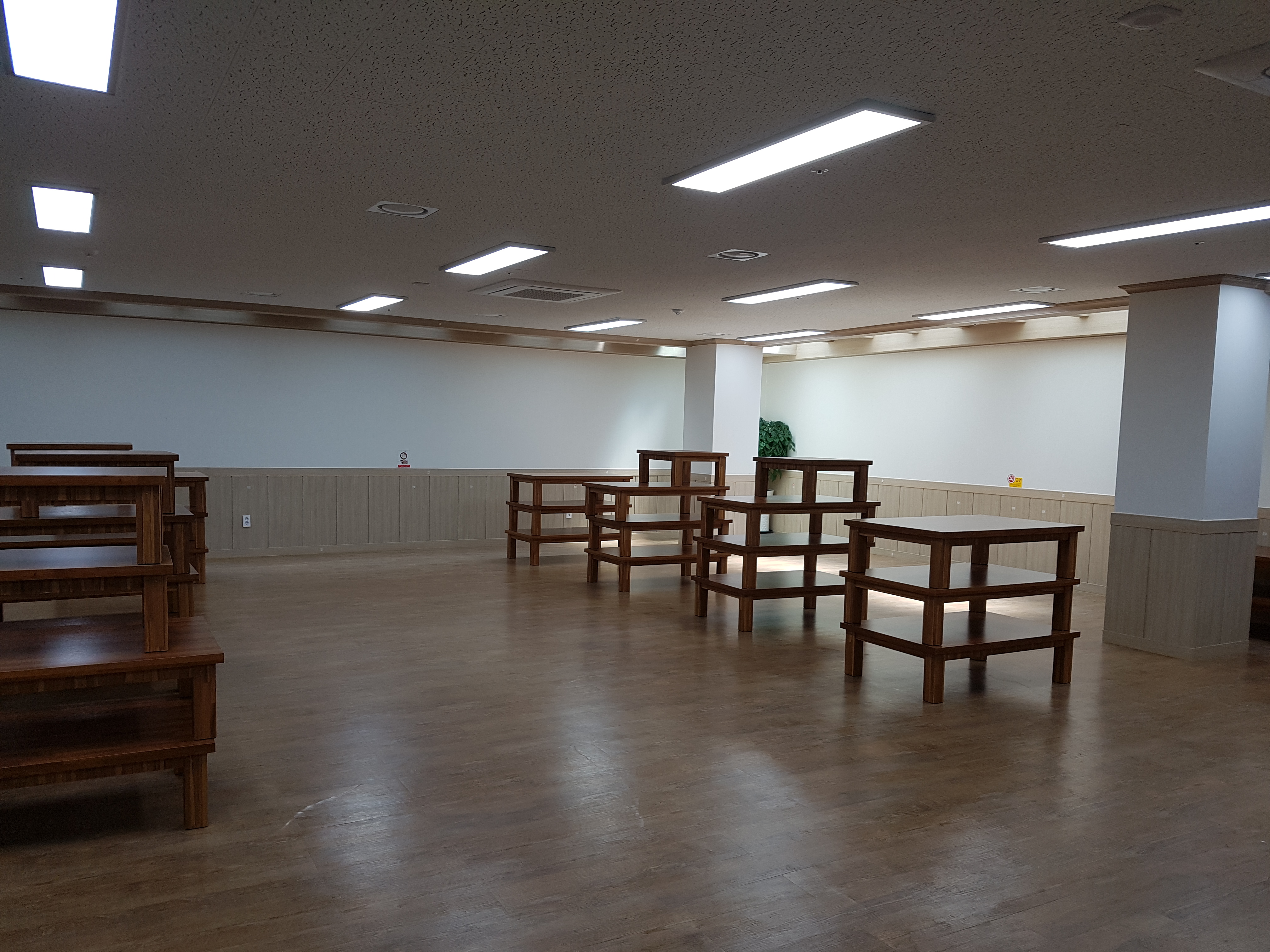 구미천사요양병원장례식장 접수 로비 - 경상북도 구미시
