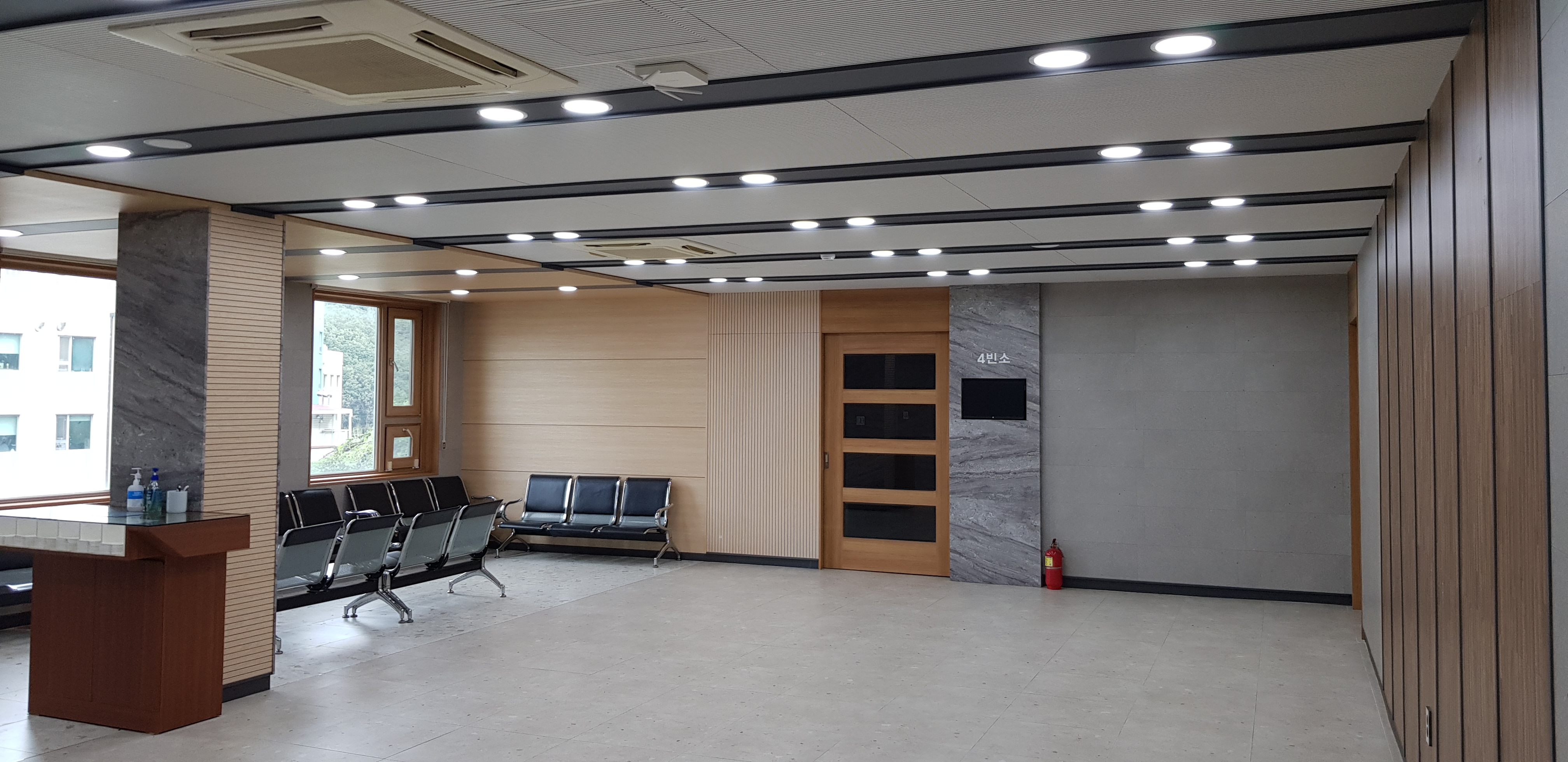 영동병원장례식장 유족 대기실 - 충청북도 영동군