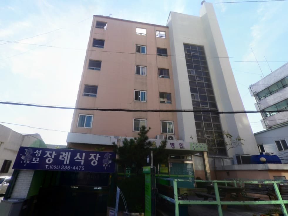 김해성모요양병원장례식장 전경 - 경상남도 김해시